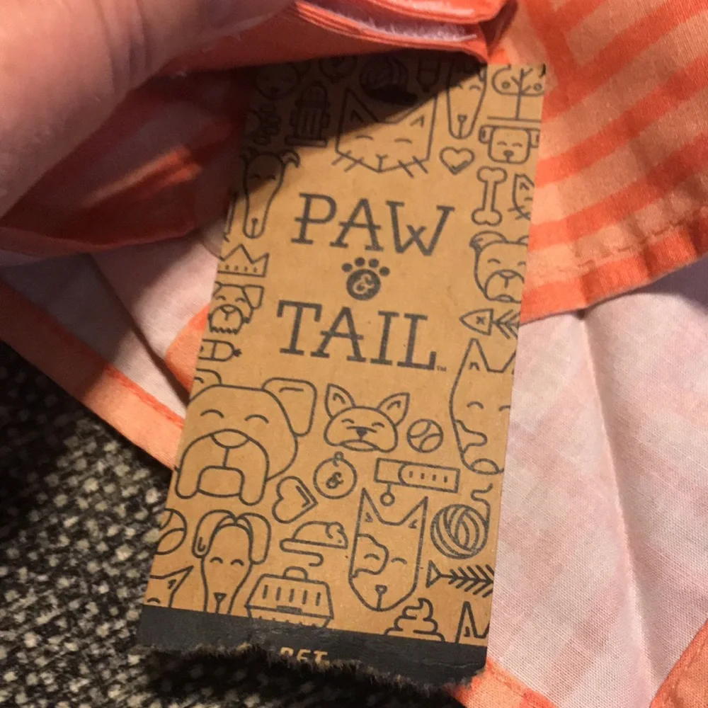 NWT Paw and Tail Pet Bandana